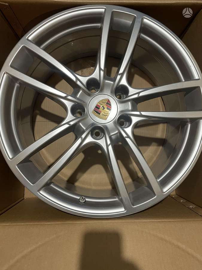 Porsche Cayenne, lengvojo lydinio, R20