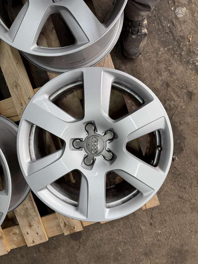 Audi, light alloy, R17