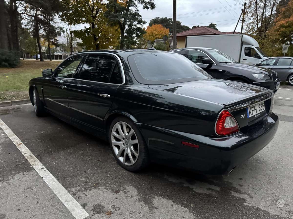 Jaguar XJ, 4.2 l., Седан