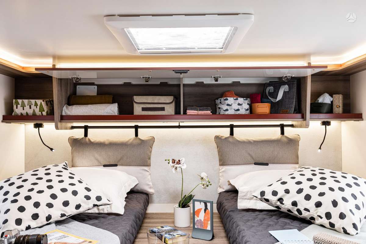 Roller Team Kronos 284 TL, campers