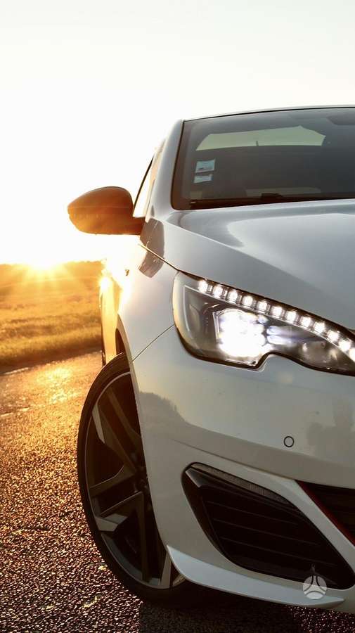Peugeot 308, 1.6 l., hatchback