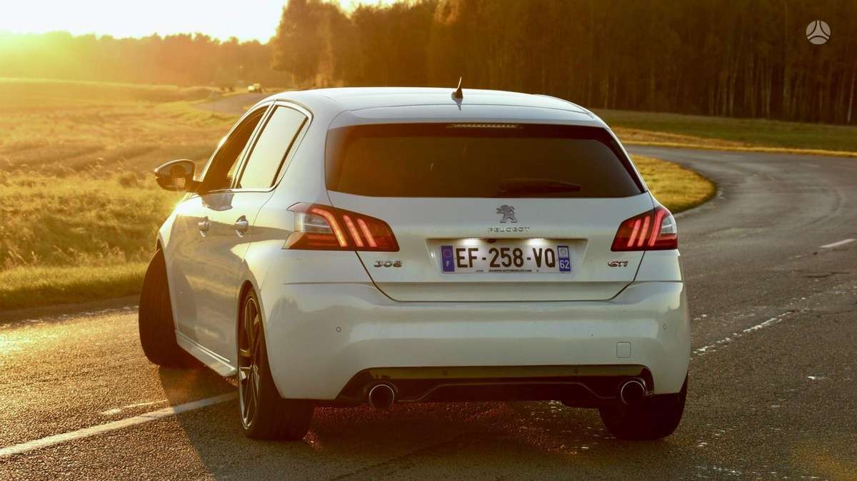 Peugeot 308, 1.6 l., hatchback