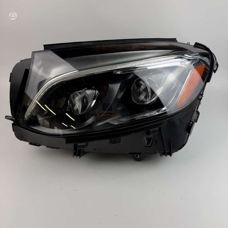 Mercedes-Benz GLC klasė lights