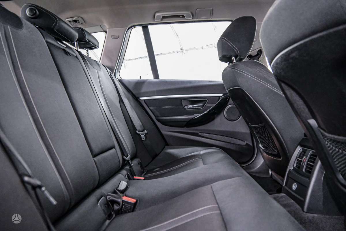 BMW 330, 3.0 l., universalas
