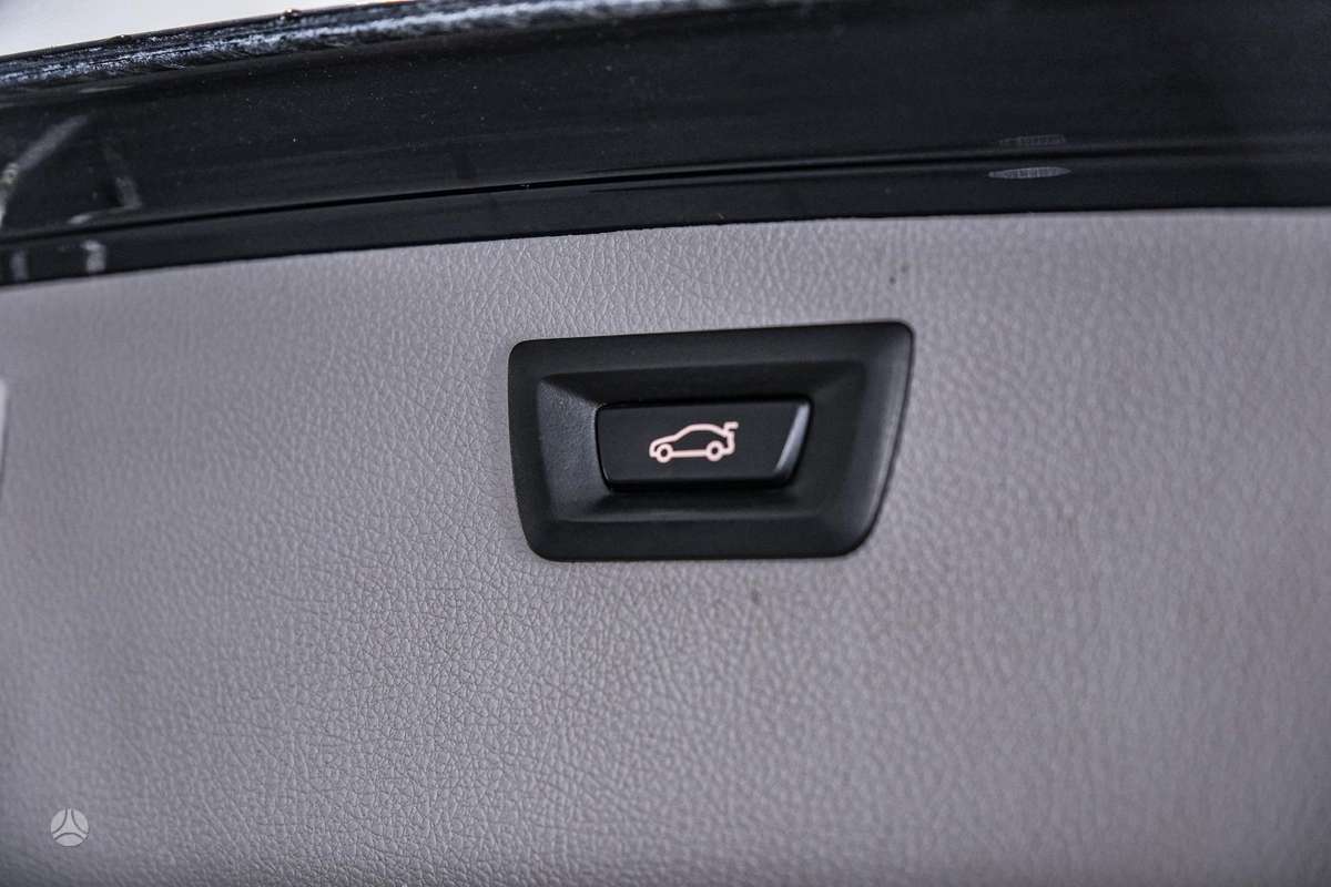 BMW 330, 3.0 l., universalas