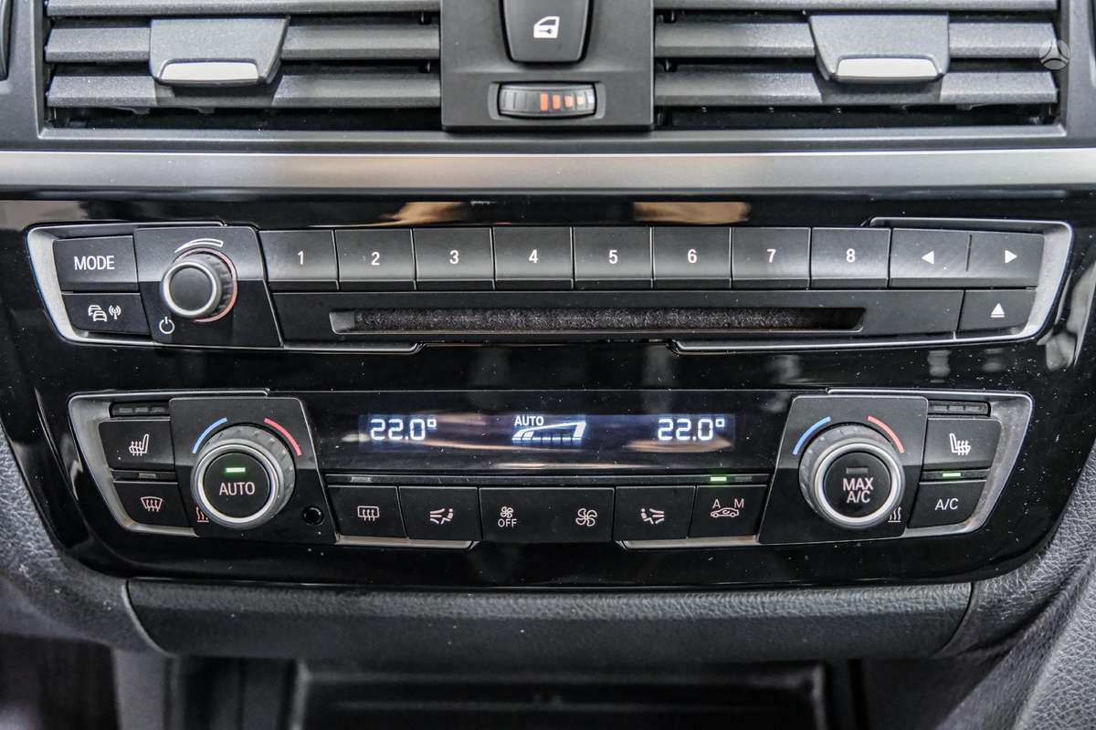 BMW 330, 3.0 l., wagon