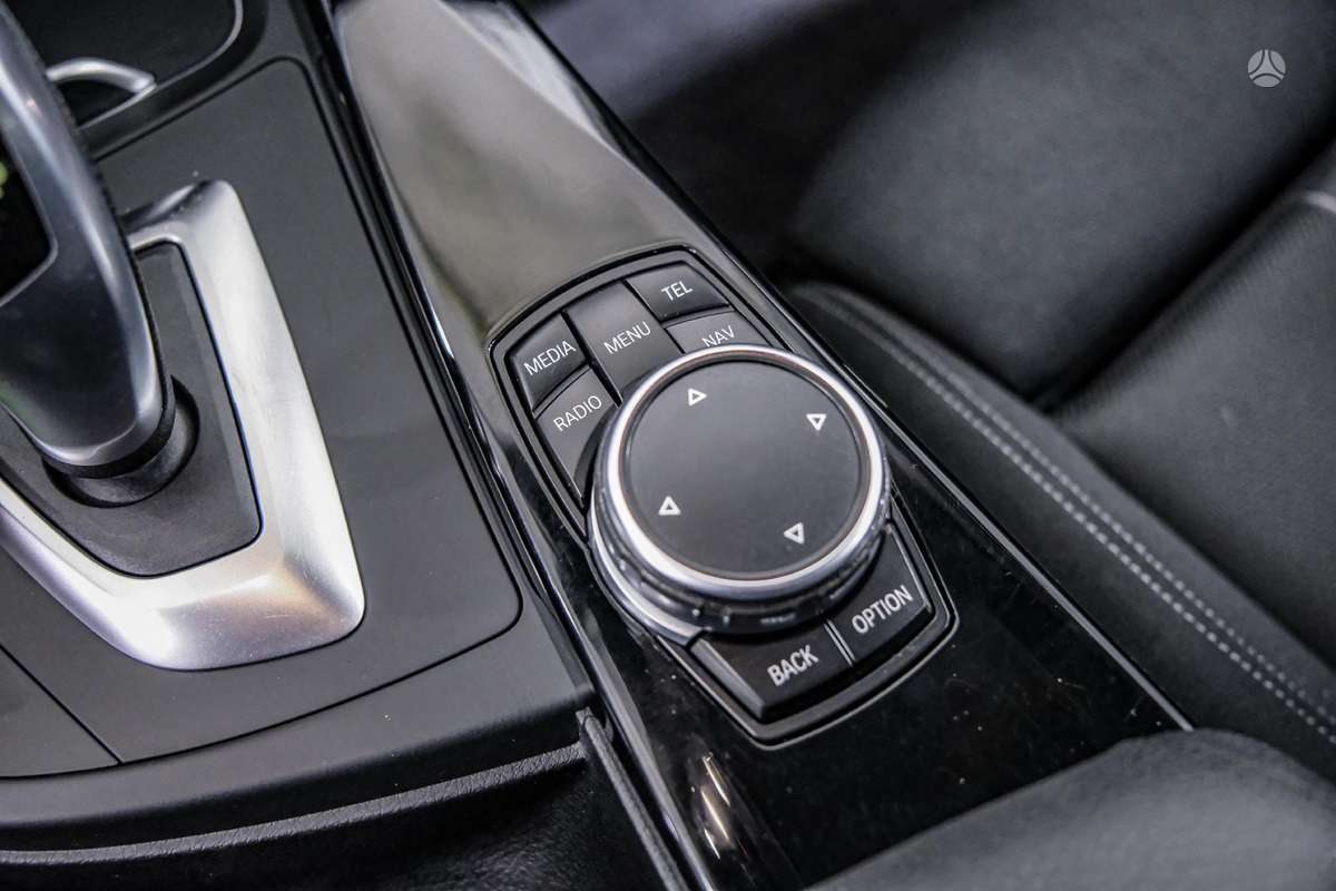 BMW 330, 3.0 l., universalas