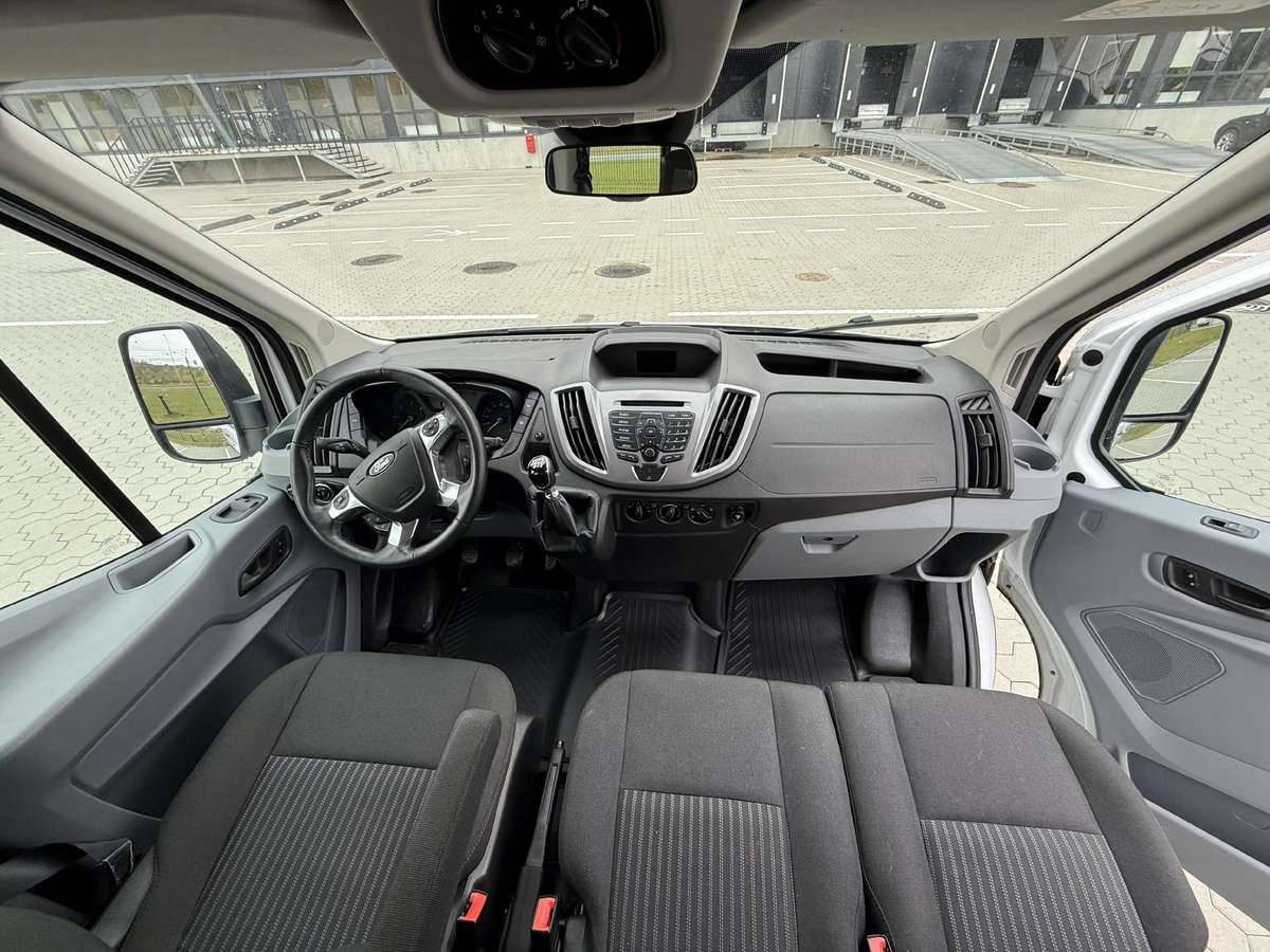 Ford Transit Nuoma, passenger minibus