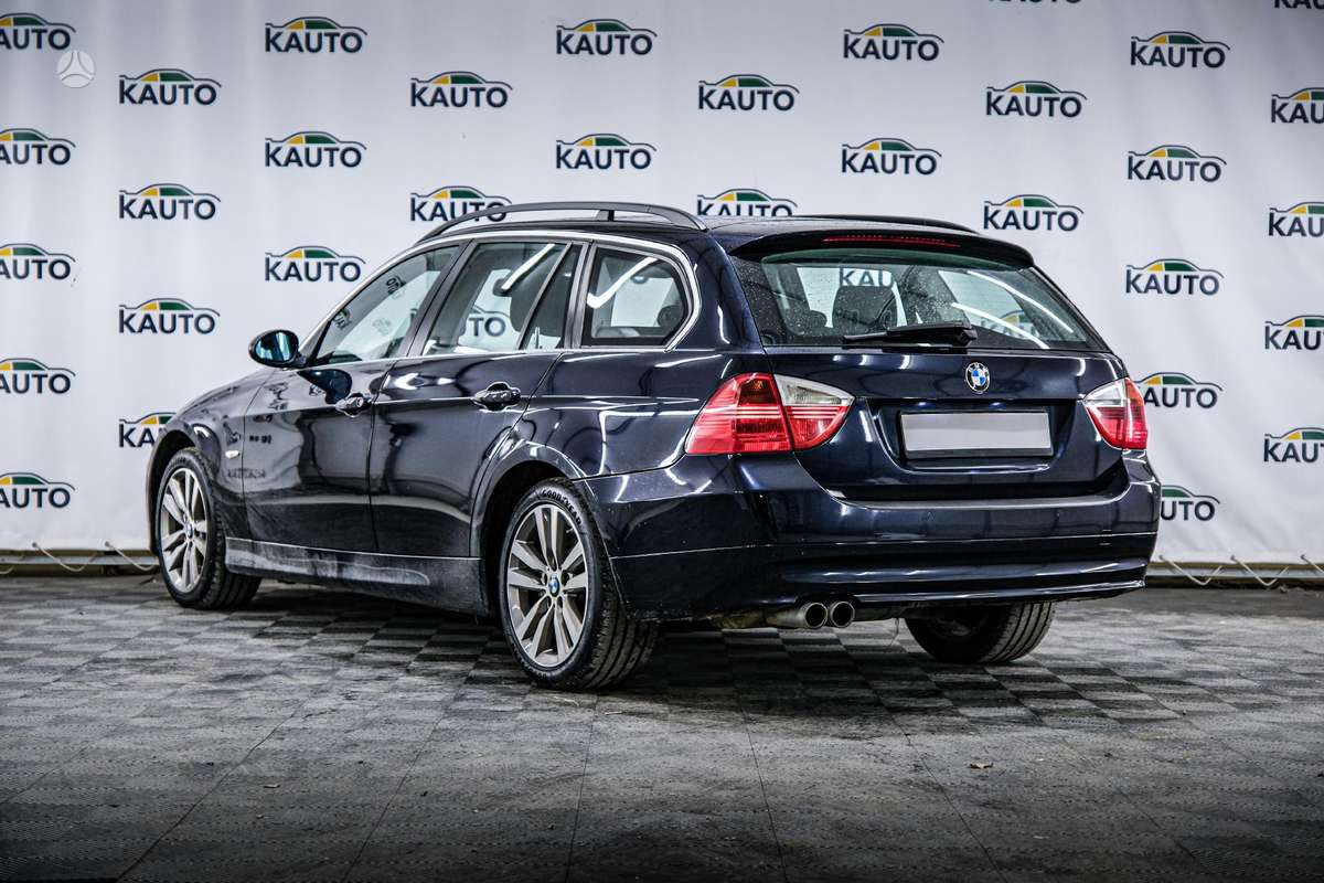 BMW 330, 3.0 l., universalas