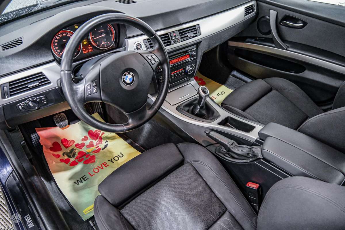 BMW 330, 3.0 l., universalas