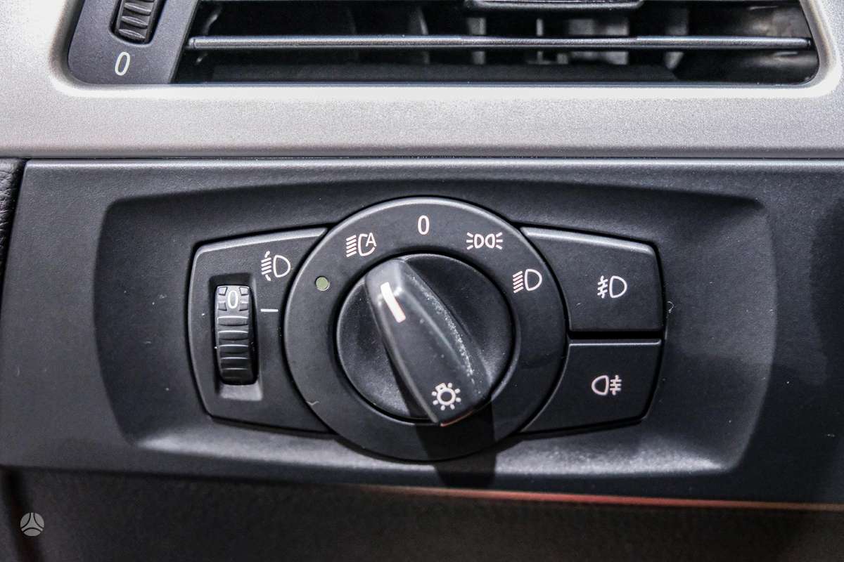 BMW 330, 3.0 l., universalas