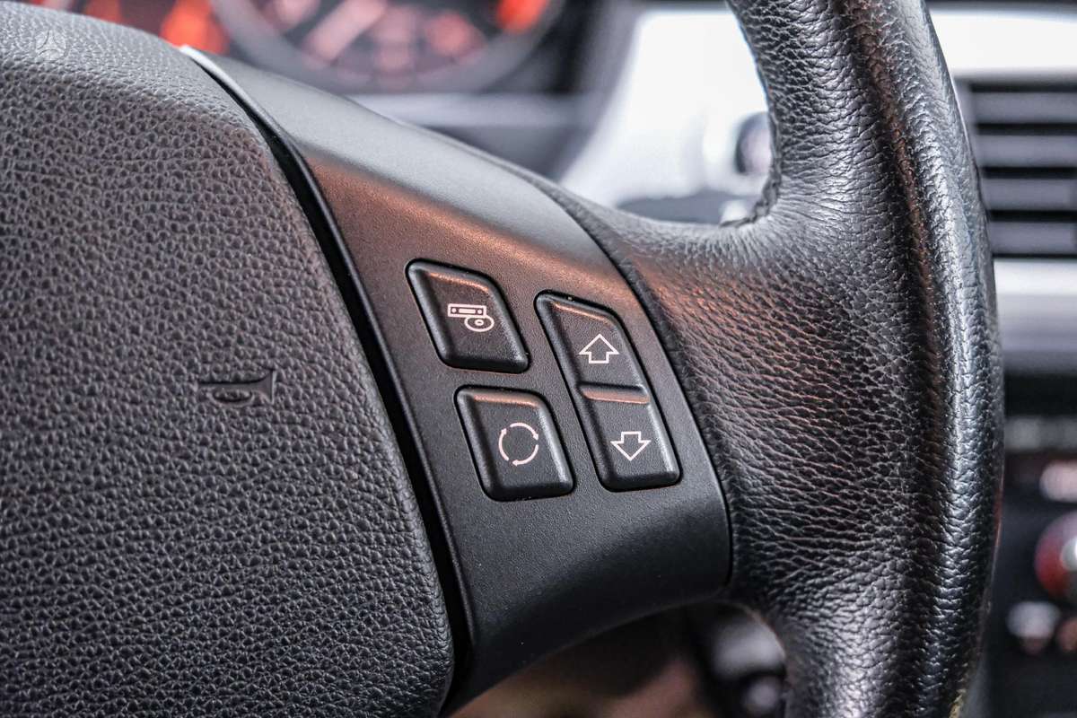 BMW 330, 3.0 l., universalas