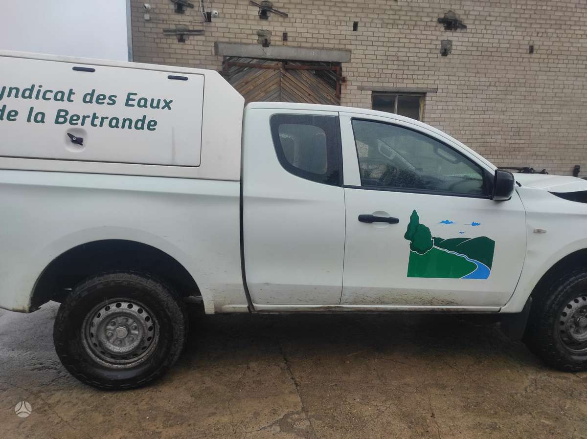 Mitsubishi L200