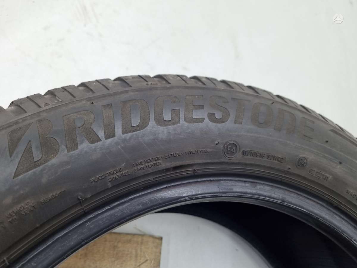 Bridgestone 5-6mm, winter 225/55 R17