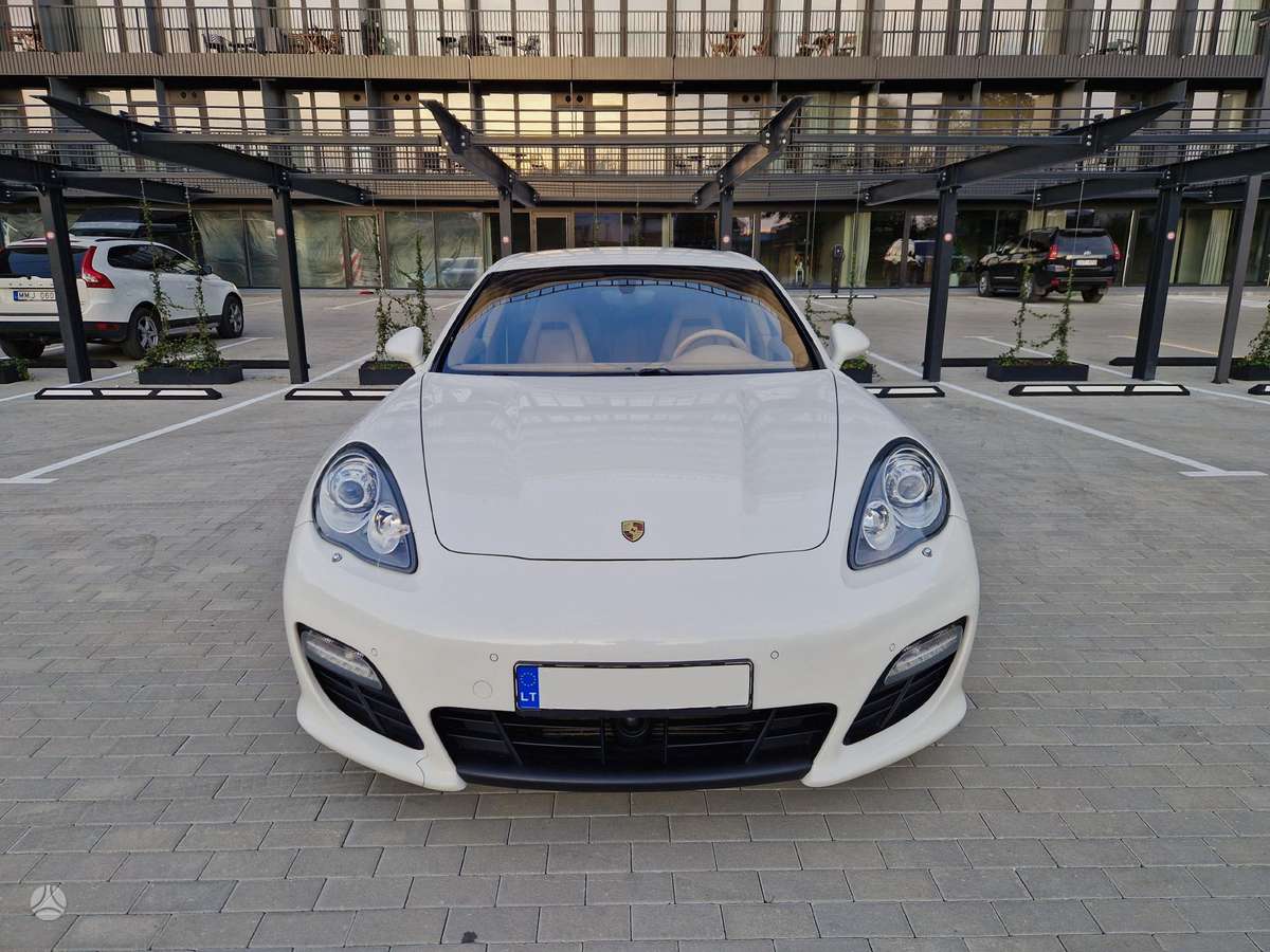 Porsche Panamera - 7