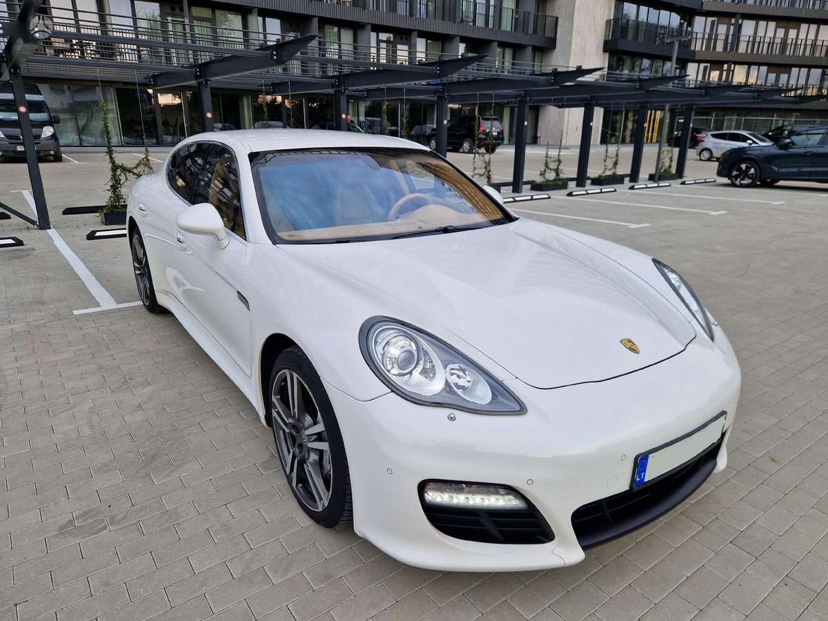 Porsche Panamera, 4.8 l., hatchback