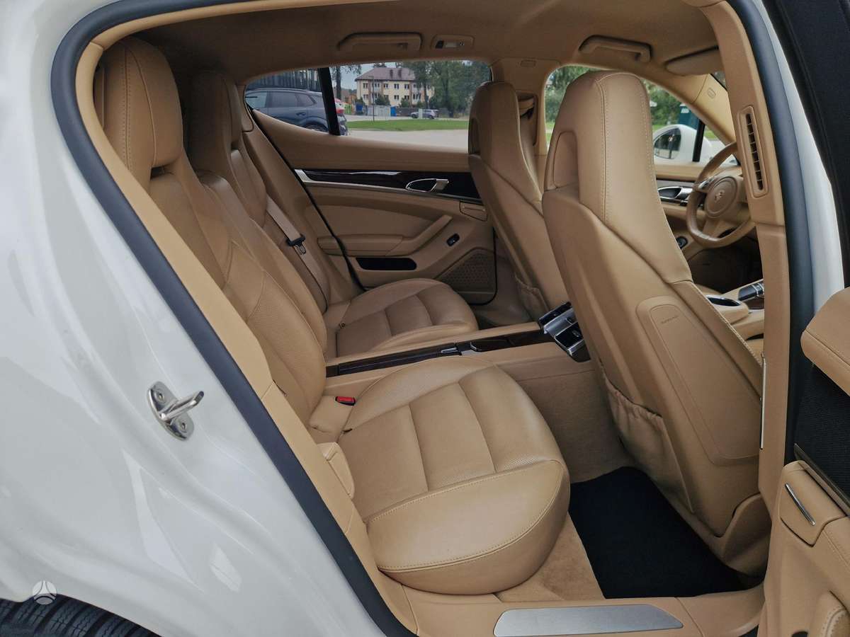 Porsche Panamera, 4.8 l., hatchback