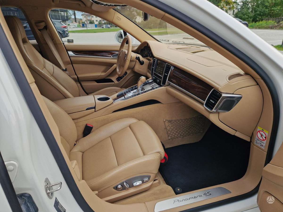Porsche Panamera, 4.8 l., hatchback