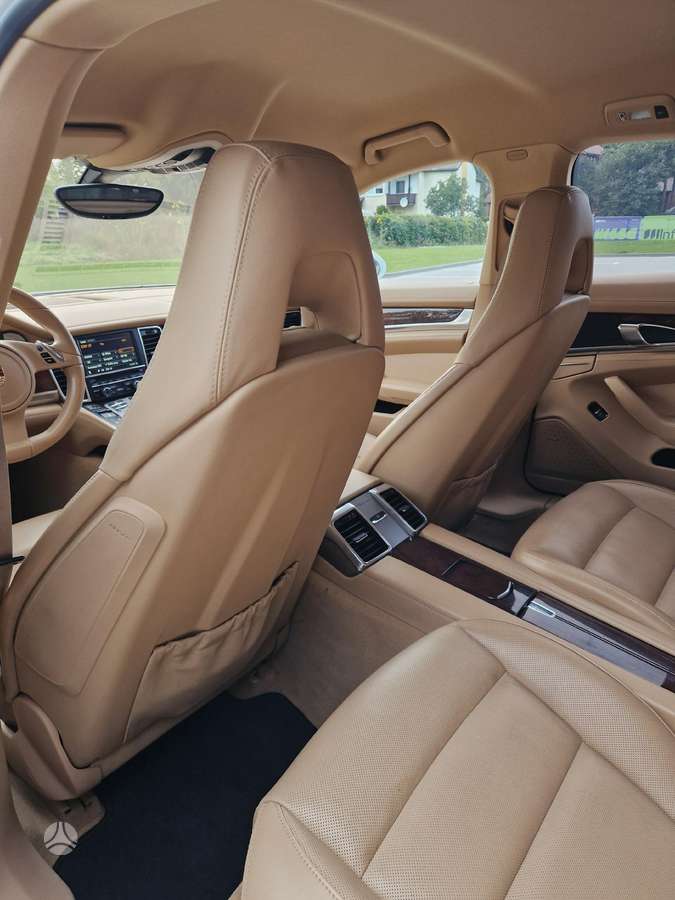 Porsche Panamera, 4.8 l., hatchback