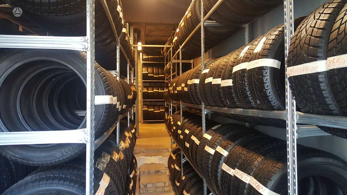 Goodyear Eagle Ultra Grip, winter 215/65 R16