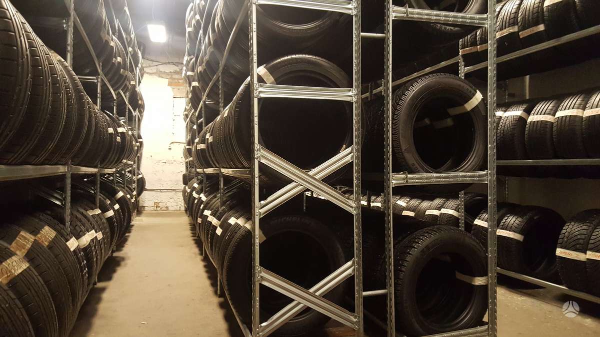 Goodyear Eagle Ultra Grip, winter 215/65 R16