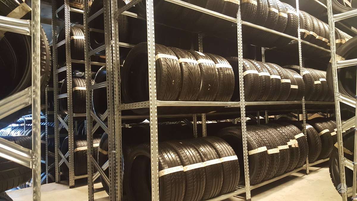 Goodyear Eagle Ultra Grip, winter 215/65 R16