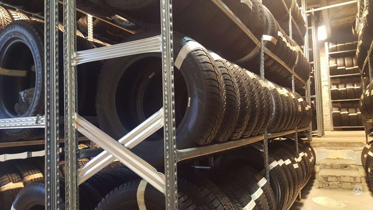 Goodyear Eagle Ultra Grip, winter 215/65 R16