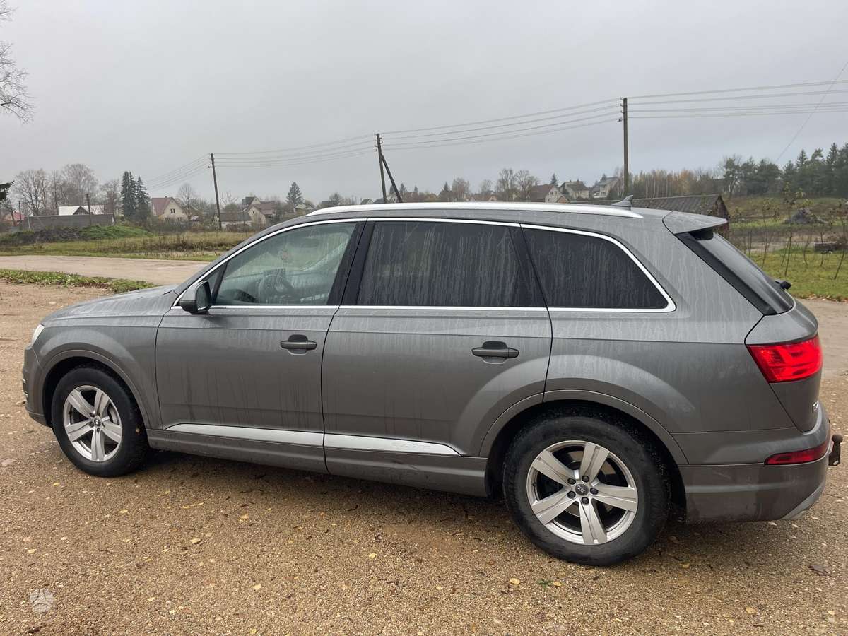 Audi Q7, 3.0 l., off-road / crossover