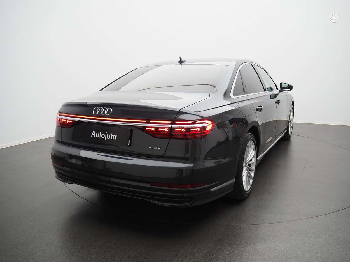 Audi A8, 3.0 l., Седан