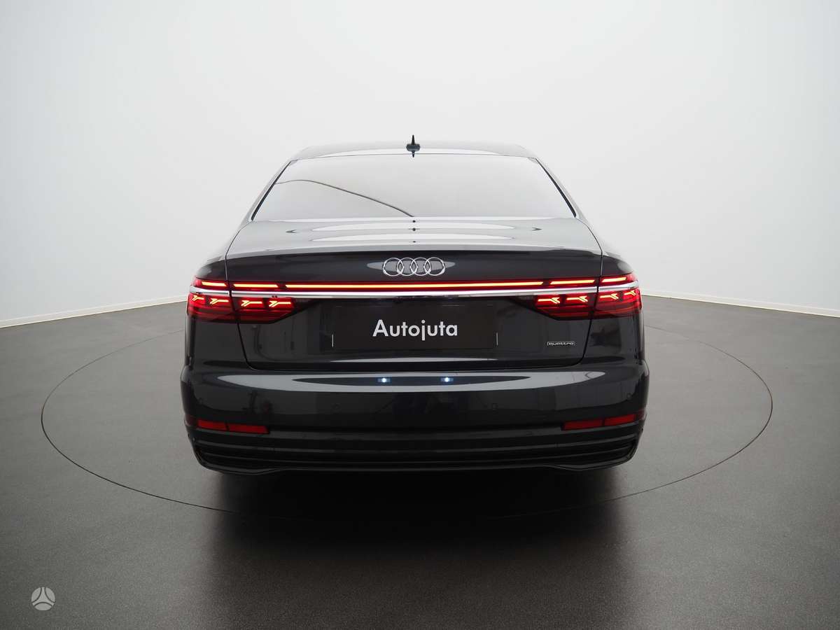 Audi A8, 3.0 l., Седан