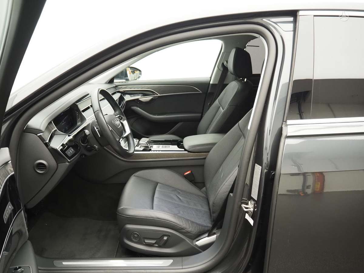 Audi A8, 3.0 l., Седан