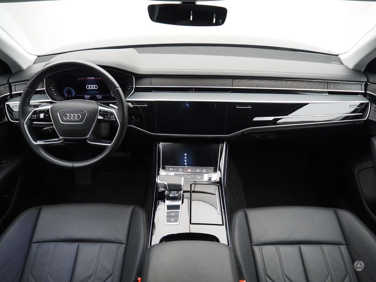 Audi A8, 3.0 l., Седан