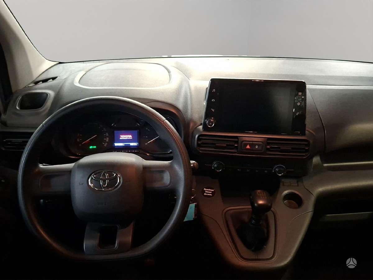 Toyota Proace City Verso - 8