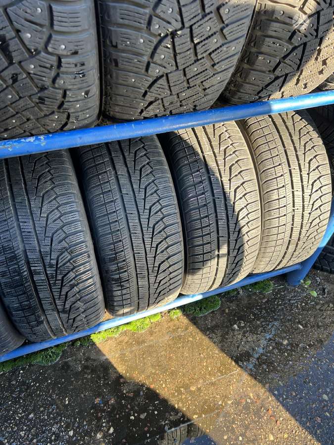 Hankook, winter 235/55 R17