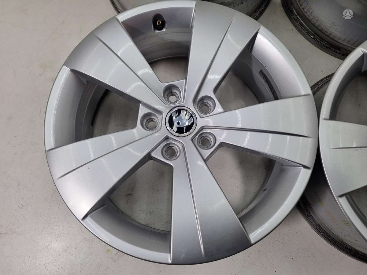 Skoda Superb originalūs, light alloy, R17