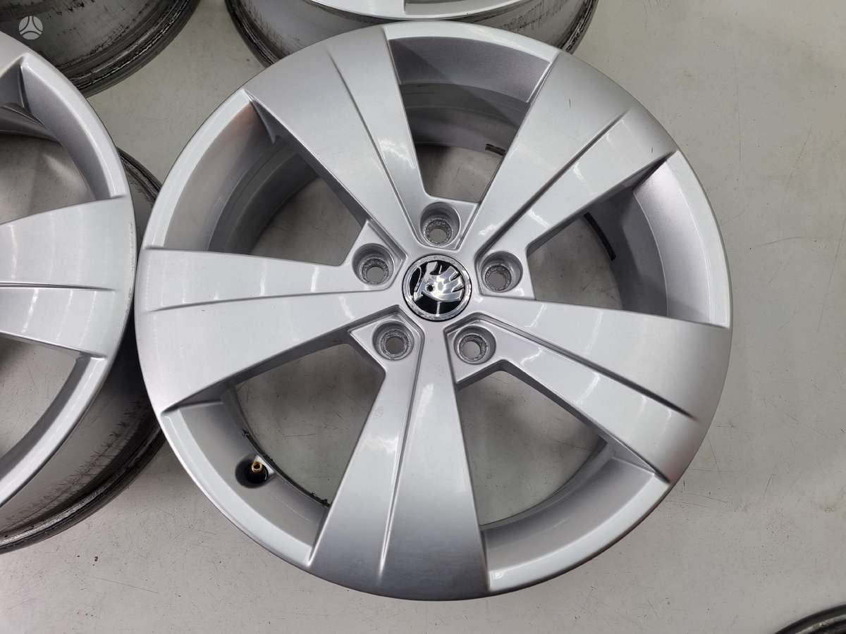 Skoda Superb originalūs, light alloy, R17