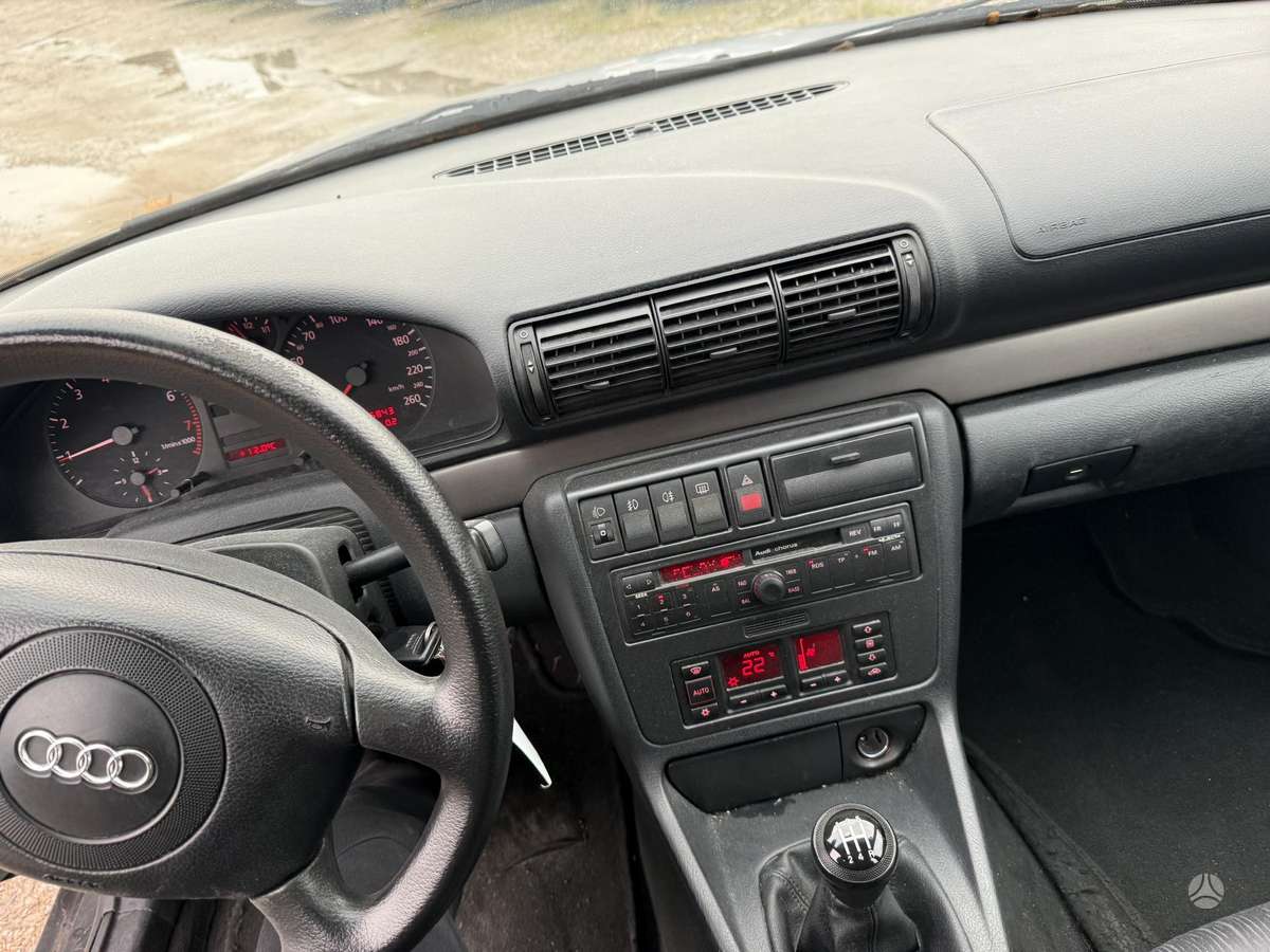 Audi A4, 1.6 l., Седан