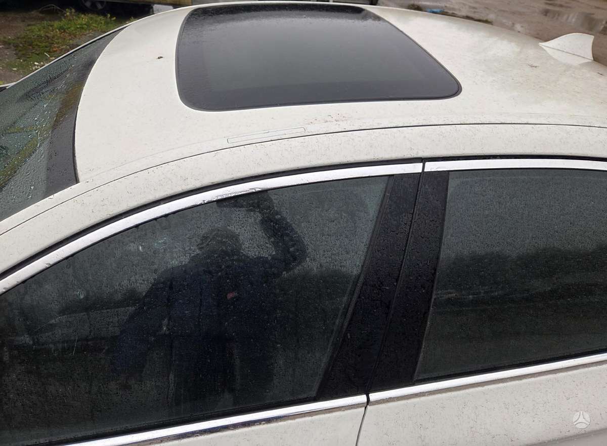 BMW 530 Europa alpine 300 spalva