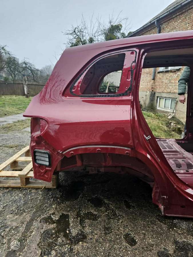 Mercedes-Benz GLB200 kėbulo dalys