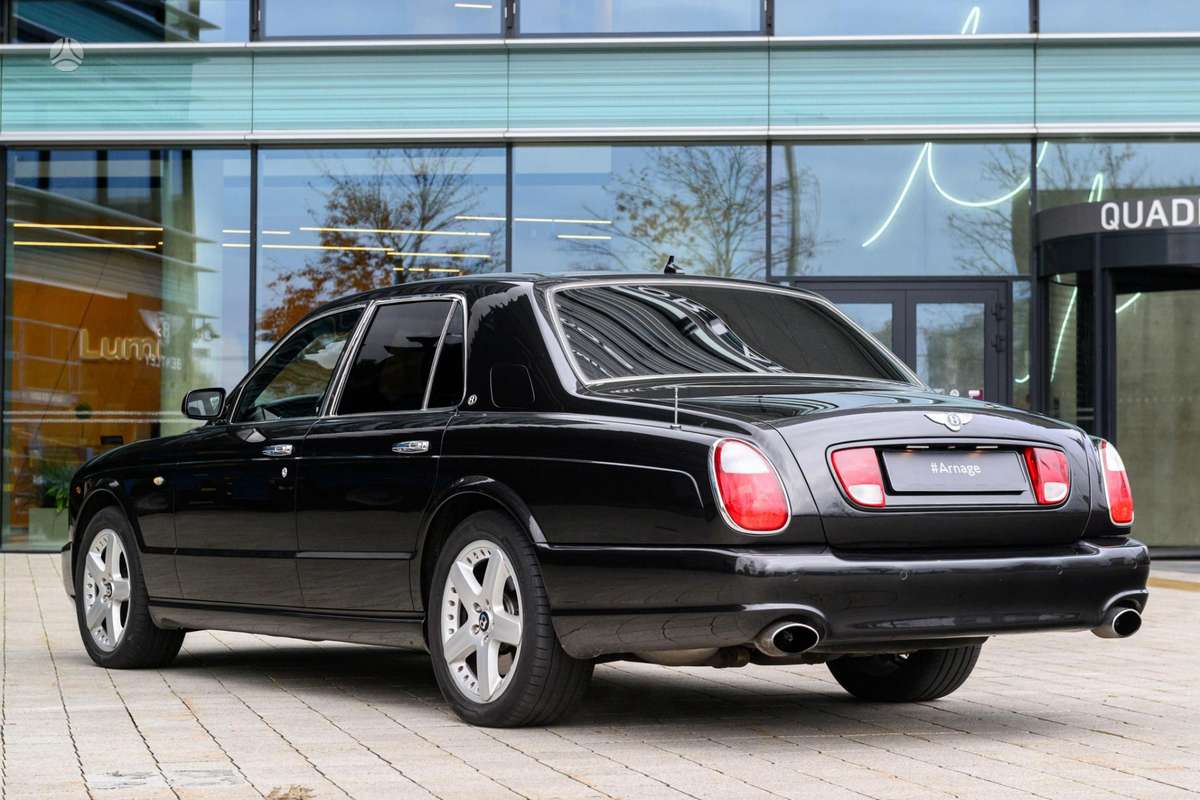 Bentley Arnage, 6.8 l., Седан