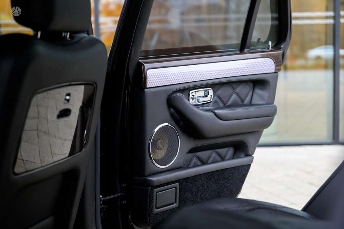 Bentley Arnage, 6.8 l., Седан