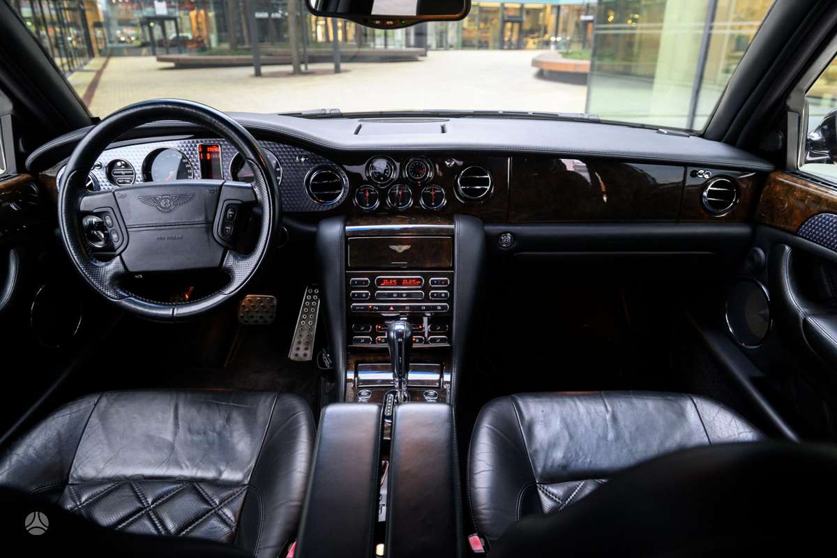 Bentley Arnage, 6.8 l., Седан