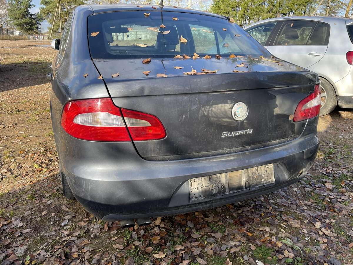 Skoda Superb for parts