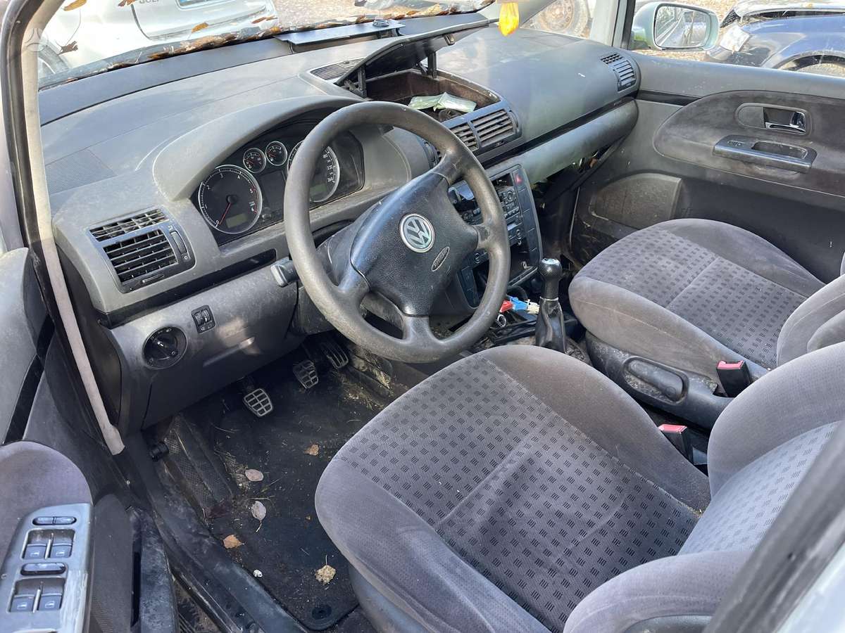 Volkswagen Sharan по частям. 4 moti