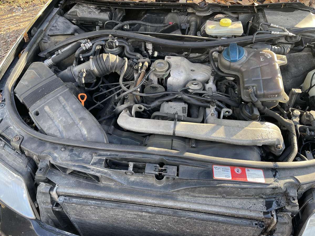 Audi A4 по частям