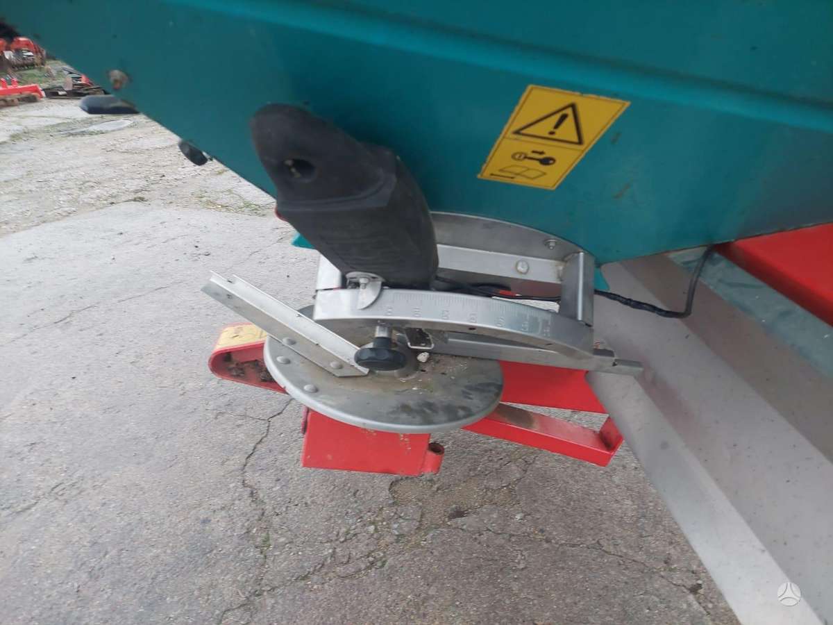 Sulky DPX Magnum, spreaders
