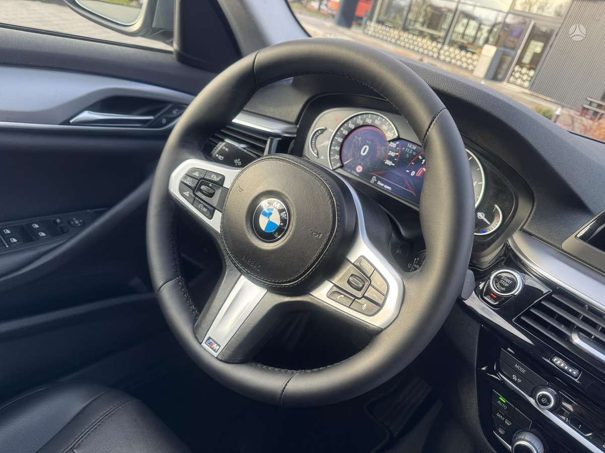 BMW 530, 3.0 l., Седан