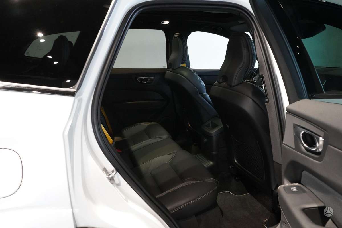 Volvo XC60 - 11