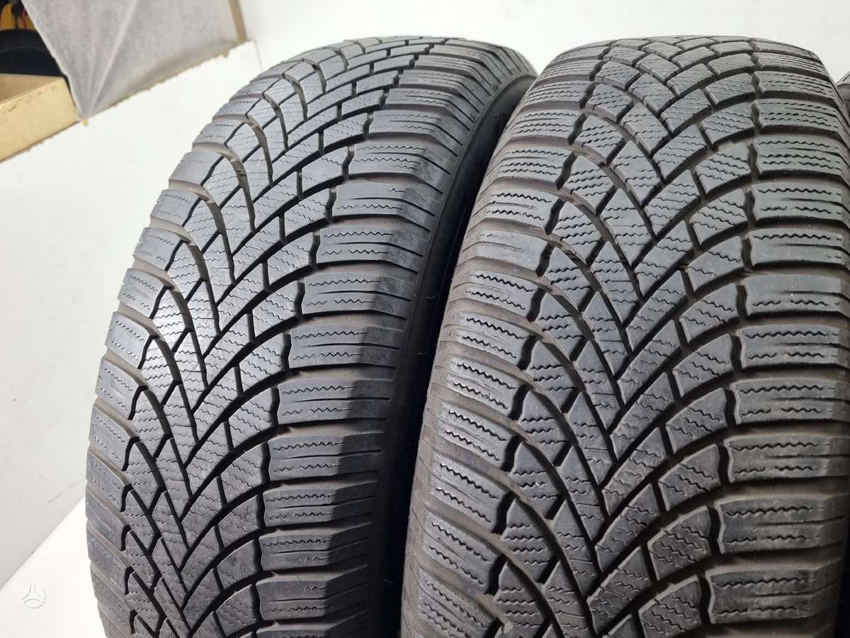 Bridgestone 6mm, 2022m, winter 215/65 R17