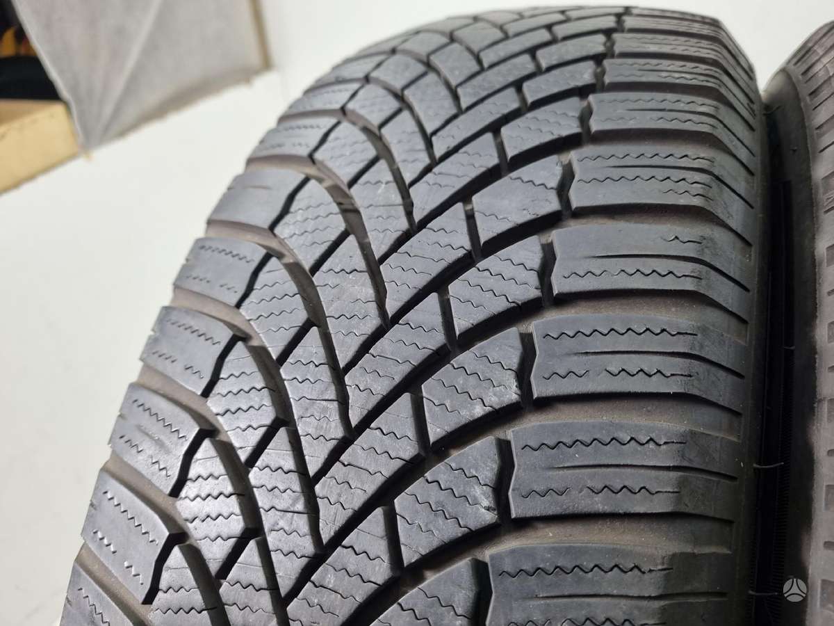 Bridgestone 6mm, 2022m, winter 215/65 R17